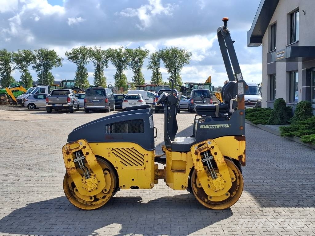 Bomag BW 120 AD-4 Porinių būgnų volai
