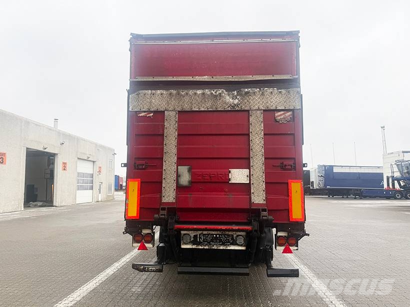 Kel-Berg 2 axle Curtainsider / Planenauflieger Poluprikolice sa ciradom
