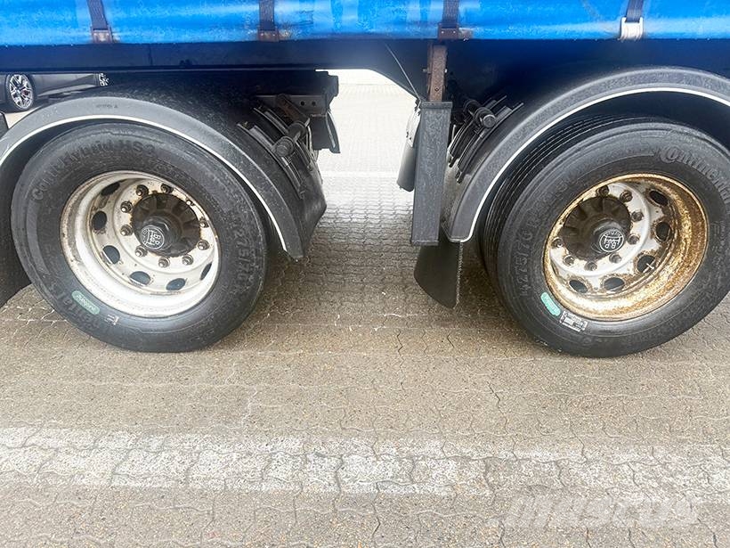 Kel-Berg 2 axle Curtainsider / Planenauflieger Poluprikolice sa ciradom