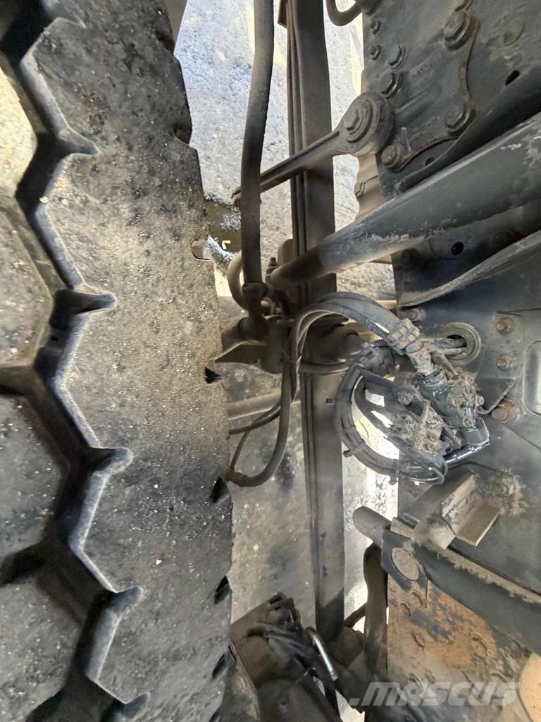 Mercedes-Benz Axor 1829 HMF 1563-K3 Crane + Remote Joystick - Ki Gru per tutti i terreni