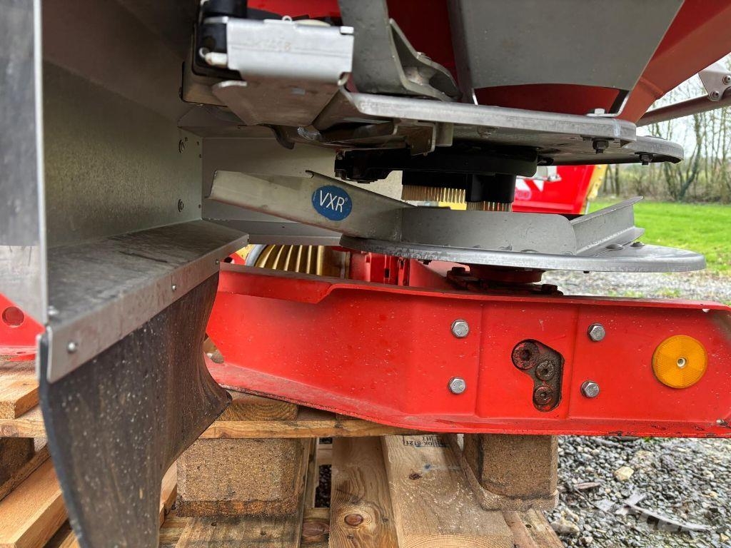 Kuhn Axis 40.1 W Aplicatoare pentru îngrășăminte lichide