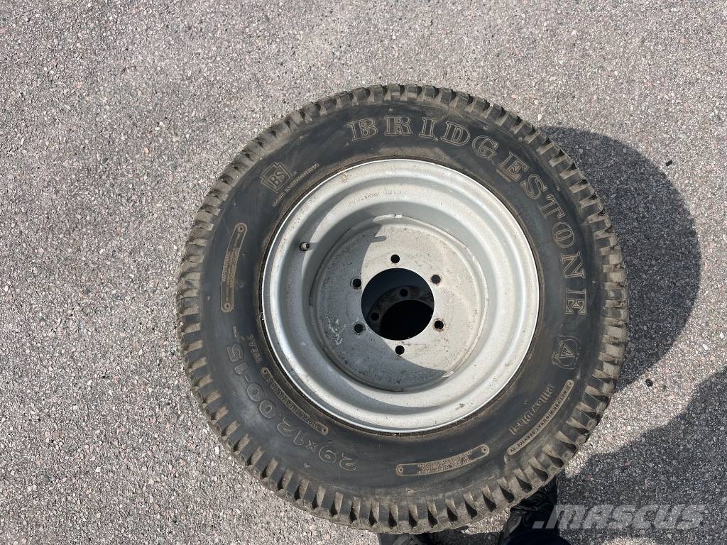 HJUL KPL , 29X2,0X15 - 475/65X20 Massey Ferguson 1 Traktorer