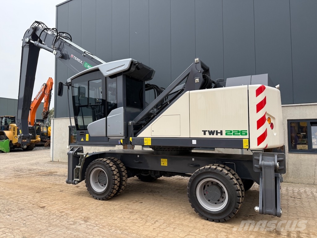 Terex Ecotec TWH 226 - Fuchs MHL 335 F - Fuchs 331 F - 340 F Industriālie iekrāvēji