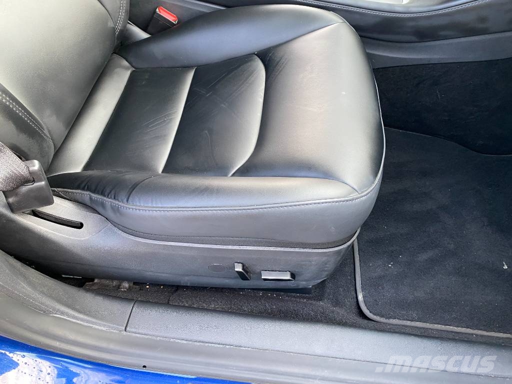 Tesla Model 3 Basis RWD Carte Grise Française endommagée Coches