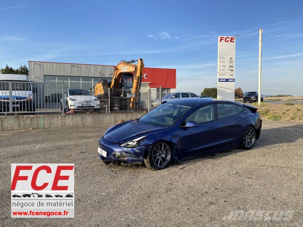 Tesla Model 3 Basis RWD Carte Grise Française endommagée Coches