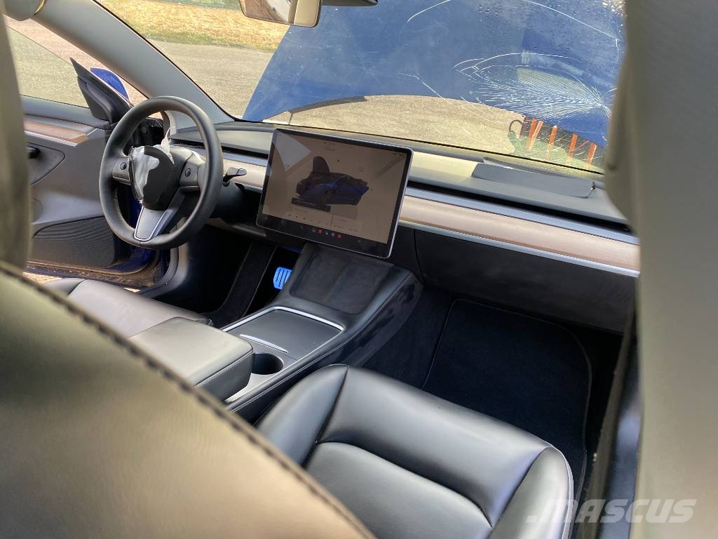 Tesla Model 3 Basis RWD Carte Grise Française endommagée Coches