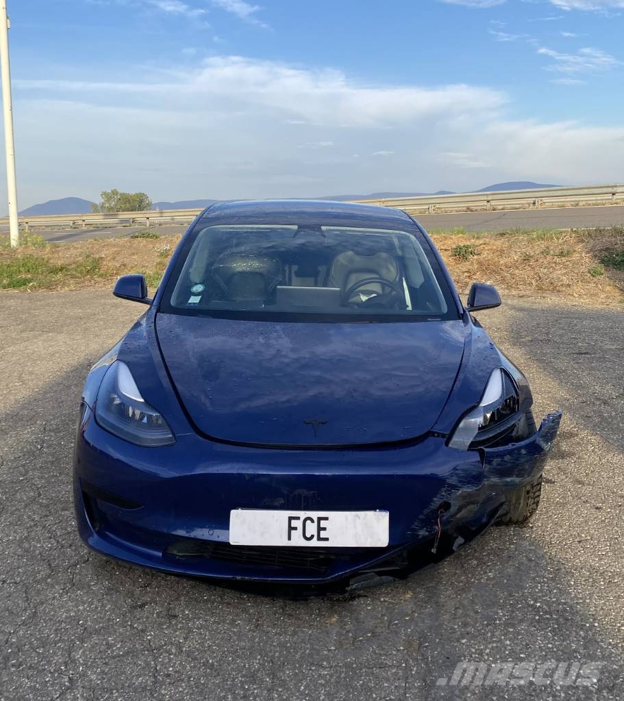 Tesla Model 3 Basis RWD Carte Grise Française endommagée Coches