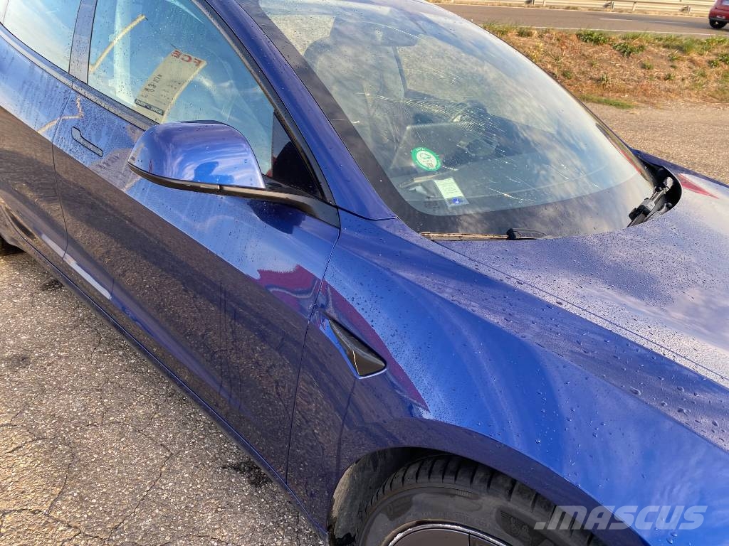 Tesla Model 3 Basis RWD Carte Grise Française endommagée Coches