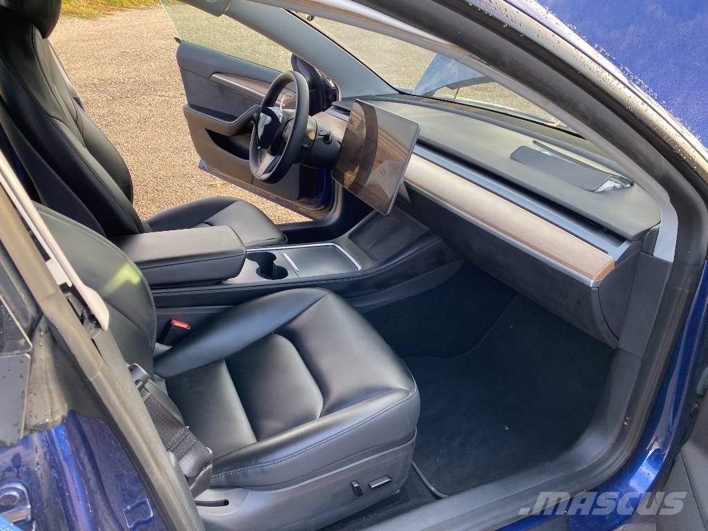 Tesla Model 3 Basis RWD Carte Grise Française endommagée Coches
