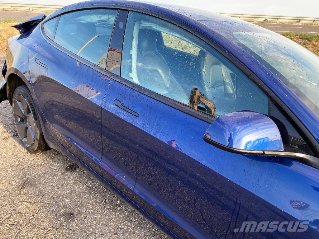 Tesla Model 3 Basis RWD Carte Grise Française endommagée Coches