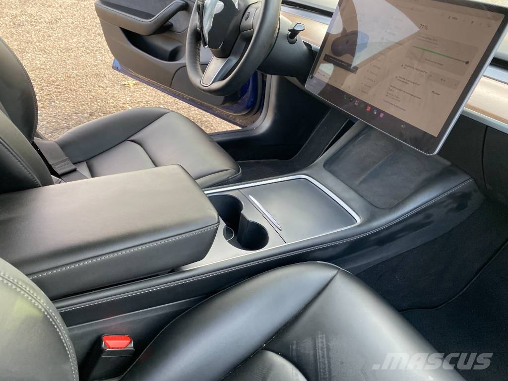 Tesla Model 3 Basis RWD Carte Grise Française endommagée Coches