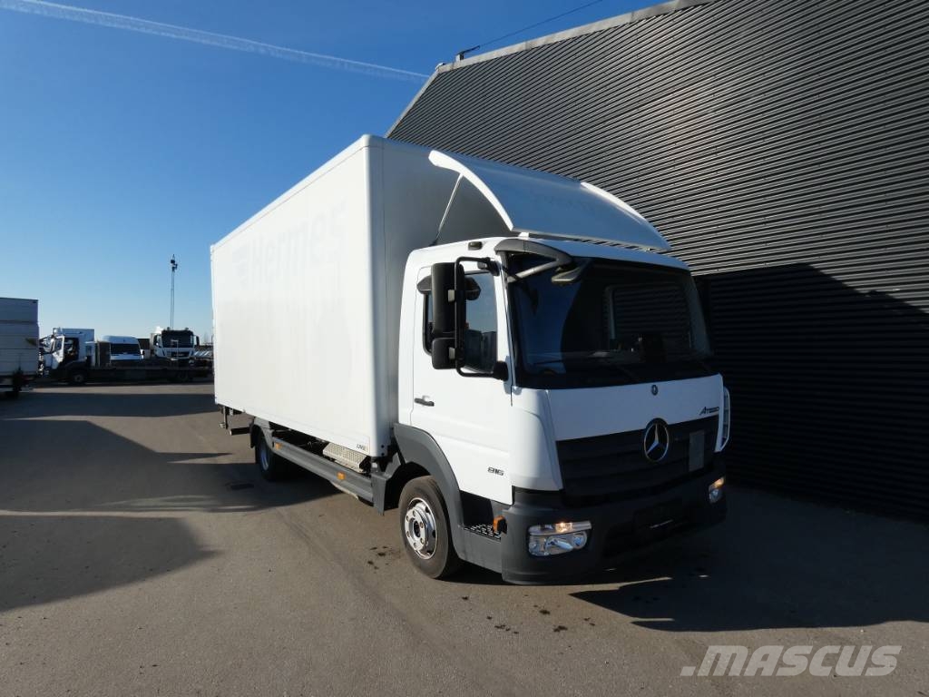 Mercedes-Benz Atego 816 Camiones con caja de remolque