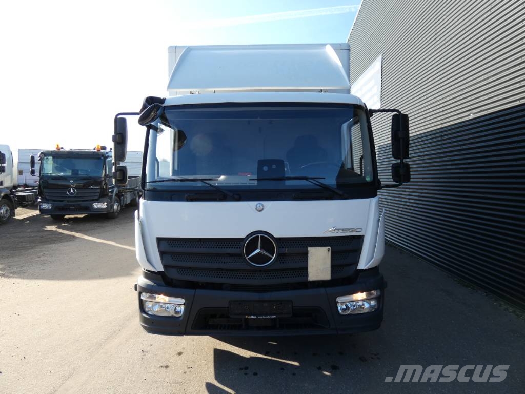 Mercedes-Benz Atego 816 Camiones con caja de remolque