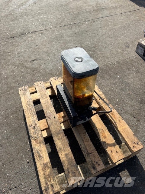 Doosan DL 400 USED PUMP Hydraulics