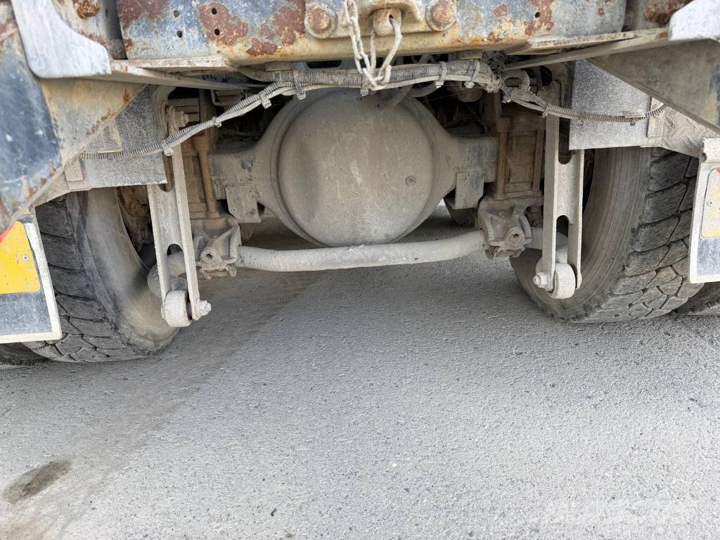 Iveco Trakker 400 Betonmixers en pompen