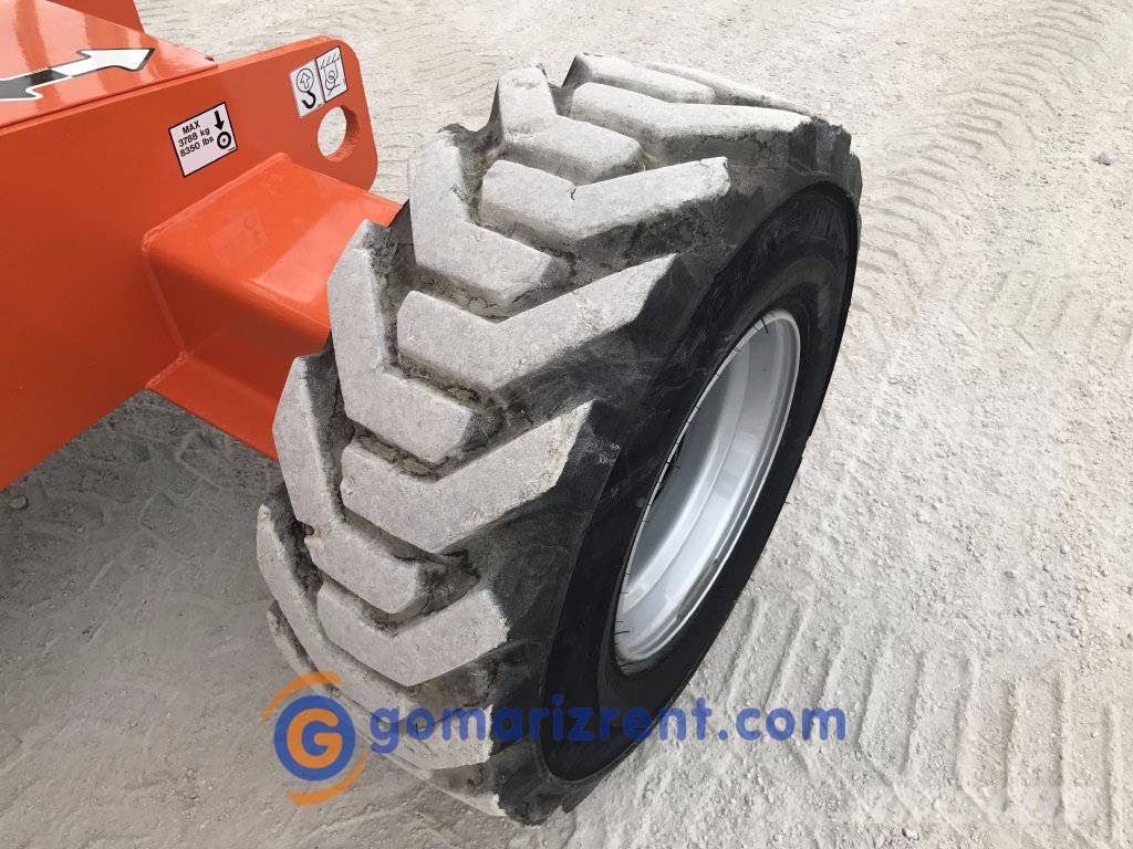JLG 460 SJ Strēles pacēlāji
