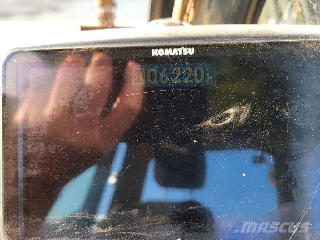 Komatsu PC88MR-8 中型挖掘机