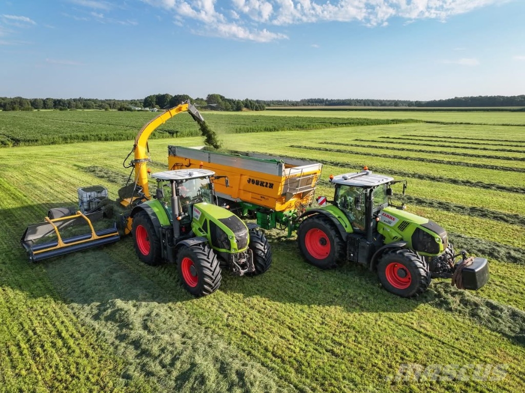 Video: Ford 7710 Gen 1 met New Holland 378-kleinepakjespers | - Mechanisatienieuws voor de landbouw en groensector Video: Ford 7710 Gen 1 met New Holland 378-kleinepakjespers | - Mechanisatienieuws voor de landbouw en groensector