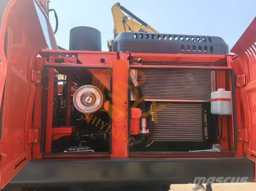 Doosan DX 225 LCA Raupenbagger