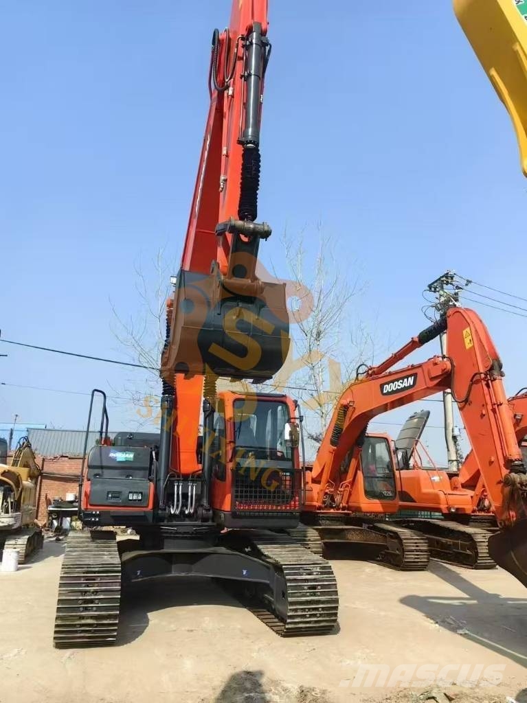 Doosan DX 225 LCA Raupenbagger