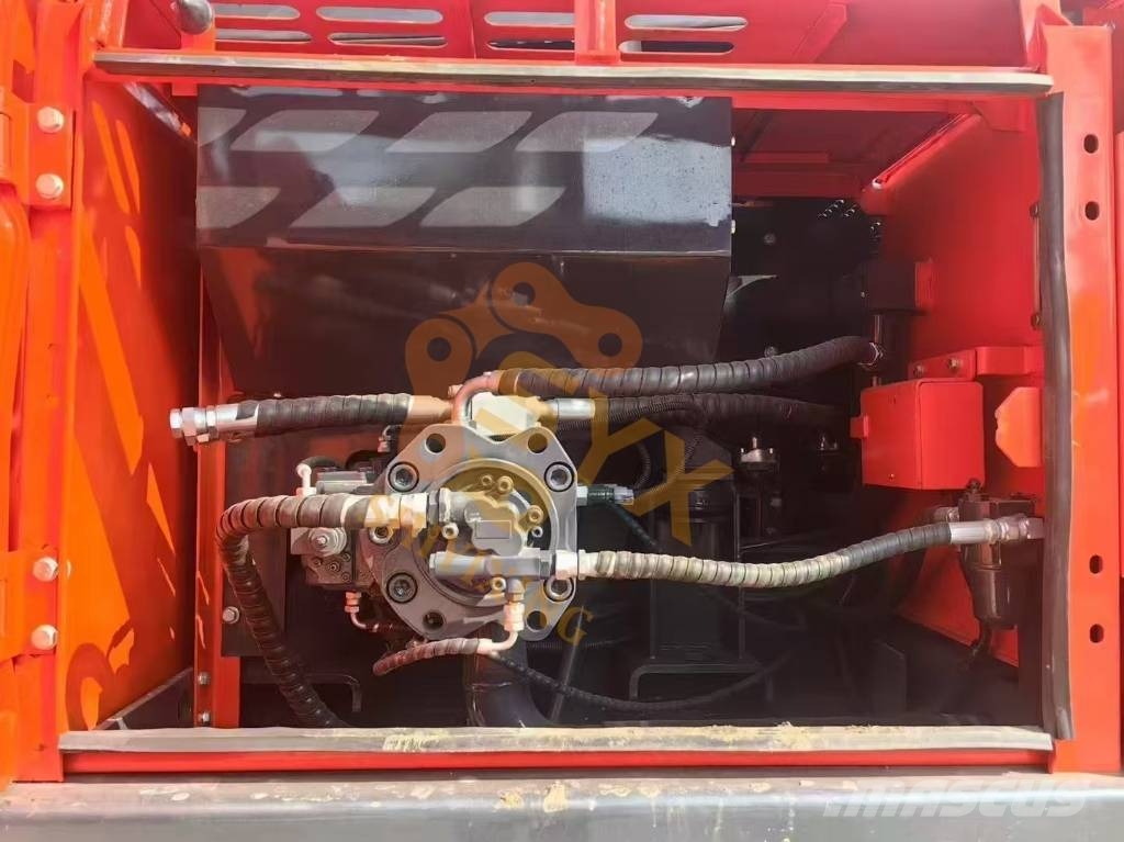Doosan DX 225 LCA Raupenbagger