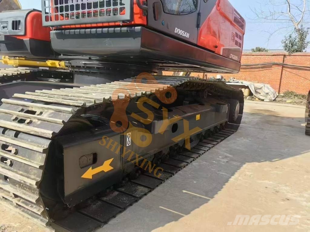 Doosan DX 225 LCA Raupenbagger
