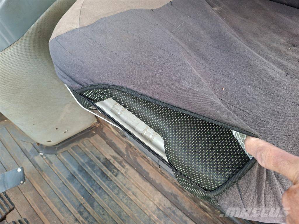 CASE MAXXUM MX 170 Stavebnictví - ostatní