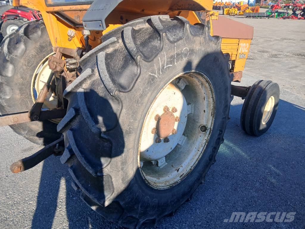 Valmet 702 Tractors