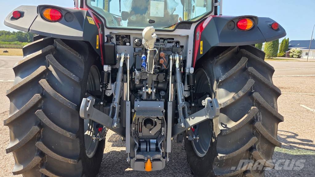 Massey Ferguson 5M.115 Kampanjtraktor Traktorer
