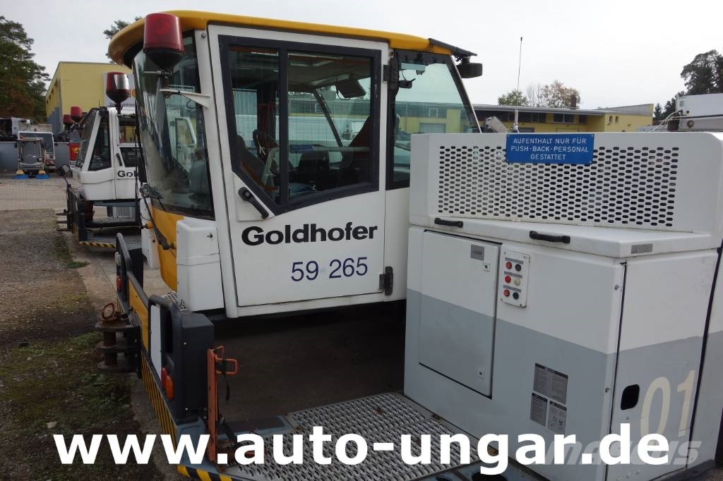 GOLDHOFER AST-1X 1360 Allradlenkung 6x6 towbarless Pushback Airport equipment