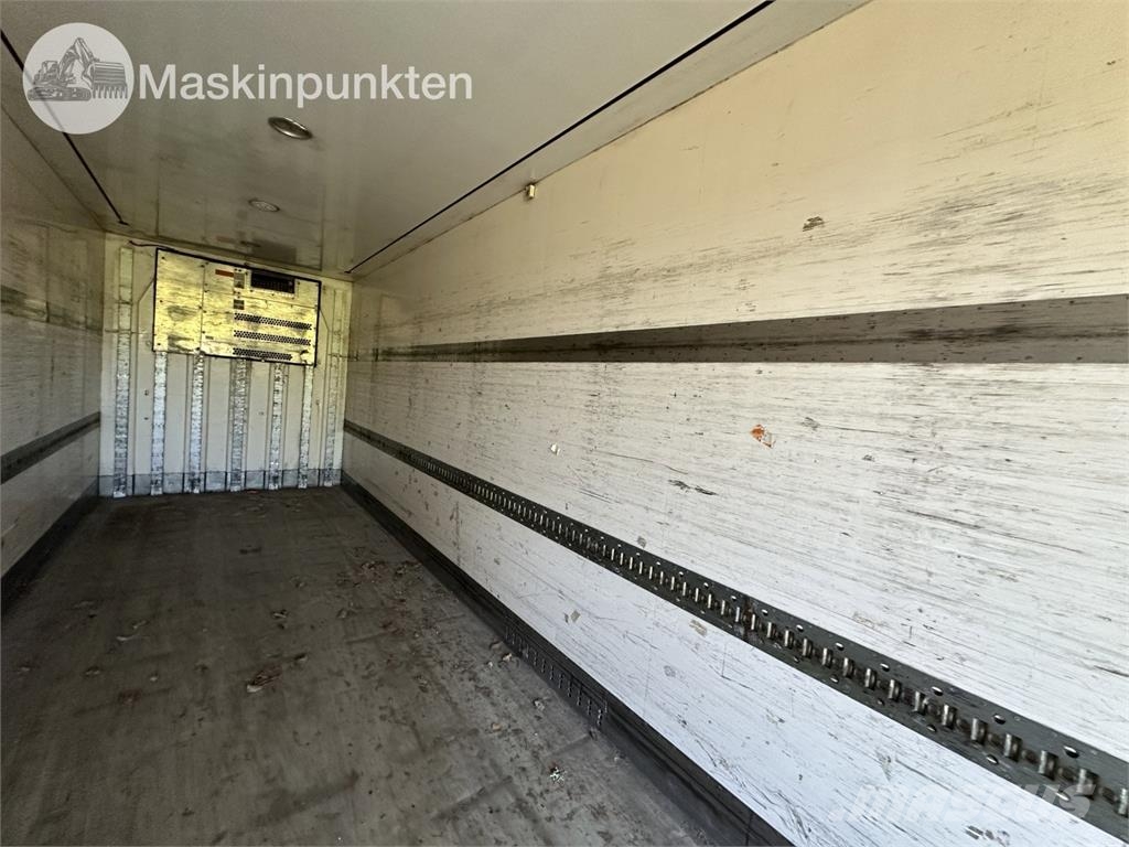 Närko TP3L-R-300 Kylmä-/Lämpökoripuoliperävaunut