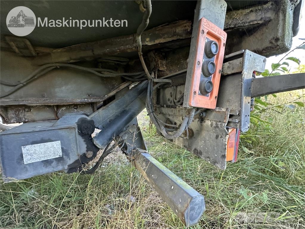 Närko TP3L-R-300 Kylmä-/Lämpökoripuoliperävaunut