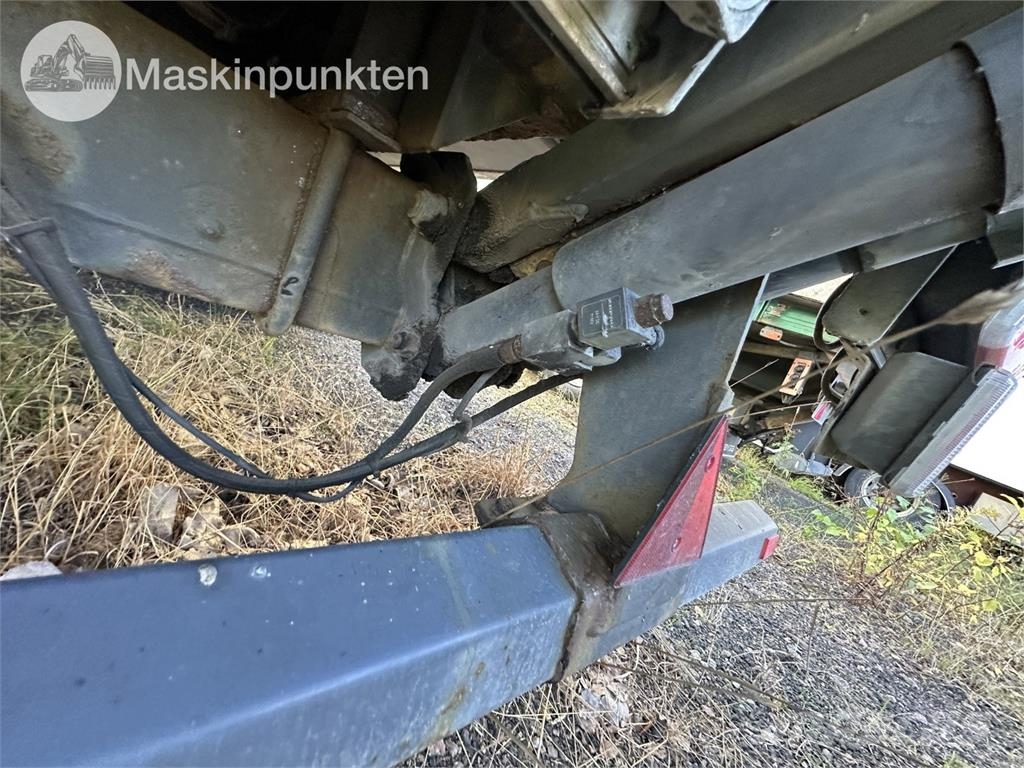 Närko TP3L-R-300 Kylmä-/Lämpökoripuoliperävaunut