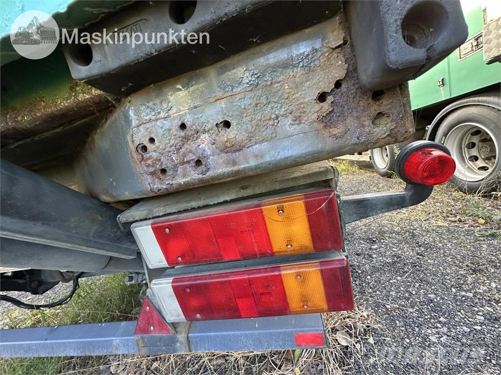 Närko TP3L-R-300 Kylmä-/Lämpökoripuoliperävaunut