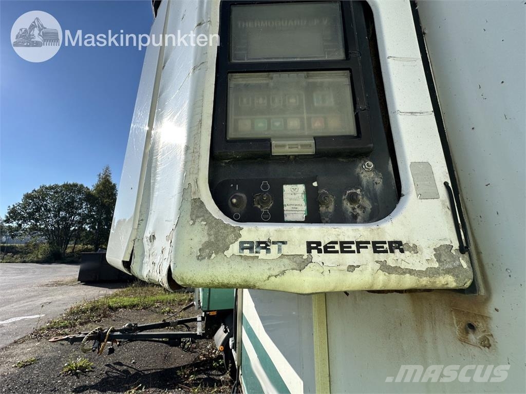 Närko TP3L-R-300 Kylmä-/Lämpökoripuoliperävaunut