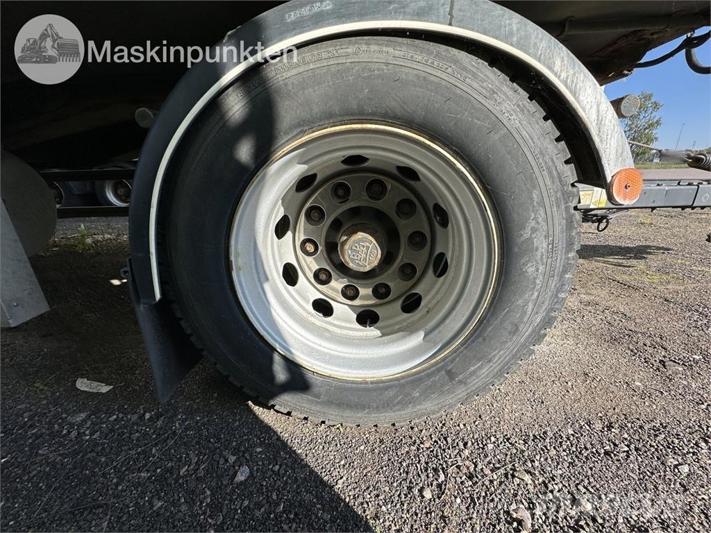 Närko TP3L-R-300 Kylmä-/Lämpökoripuoliperävaunut