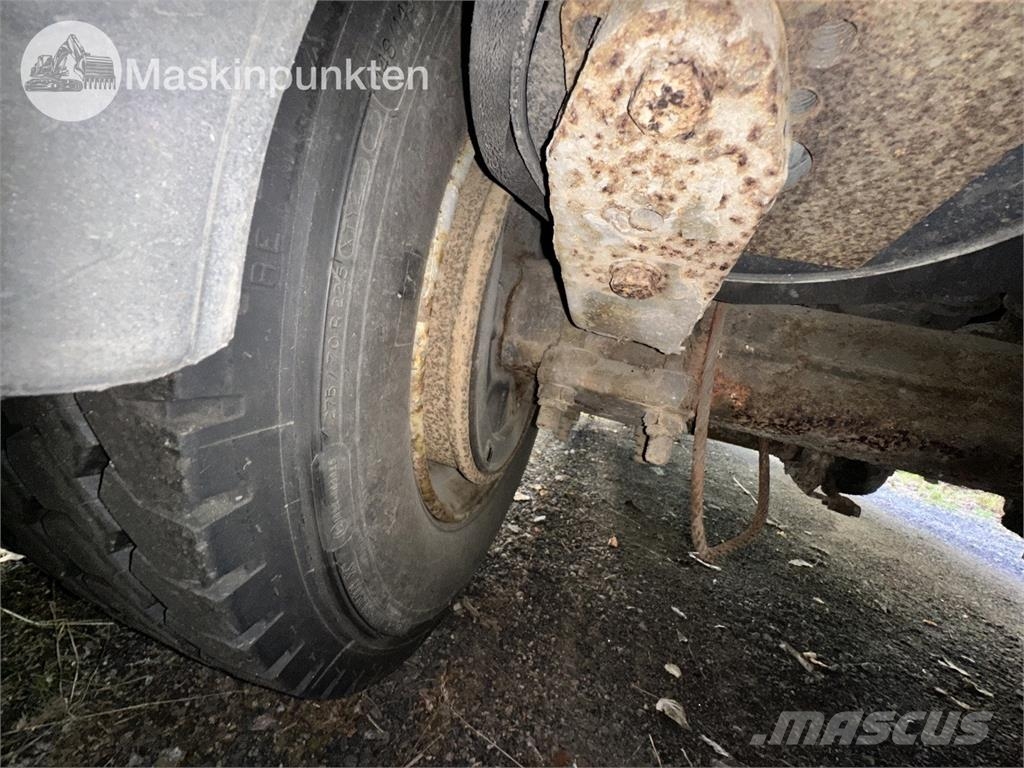 Närko TP3L-R-300 Kylmä-/Lämpökoripuoliperävaunut
