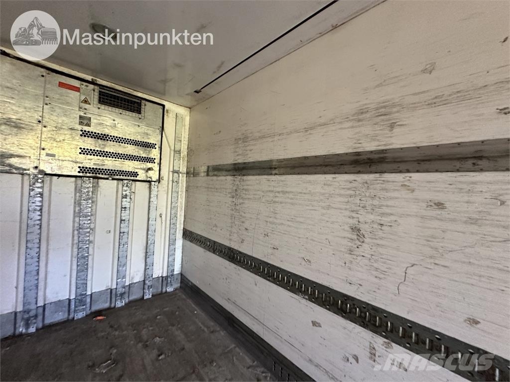 Närko TP3L-R-300 Kylmä-/Lämpökoripuoliperävaunut