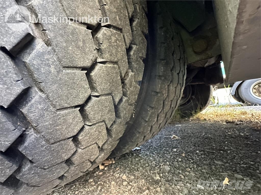 Närko TP3L-R-300 Kylmä-/Lämpökoripuoliperävaunut