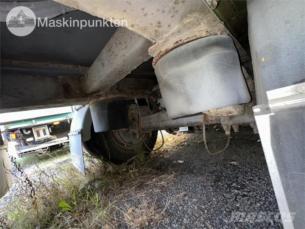 Närko TP3L-R-300 Kylmä-/Lämpökoripuoliperävaunut