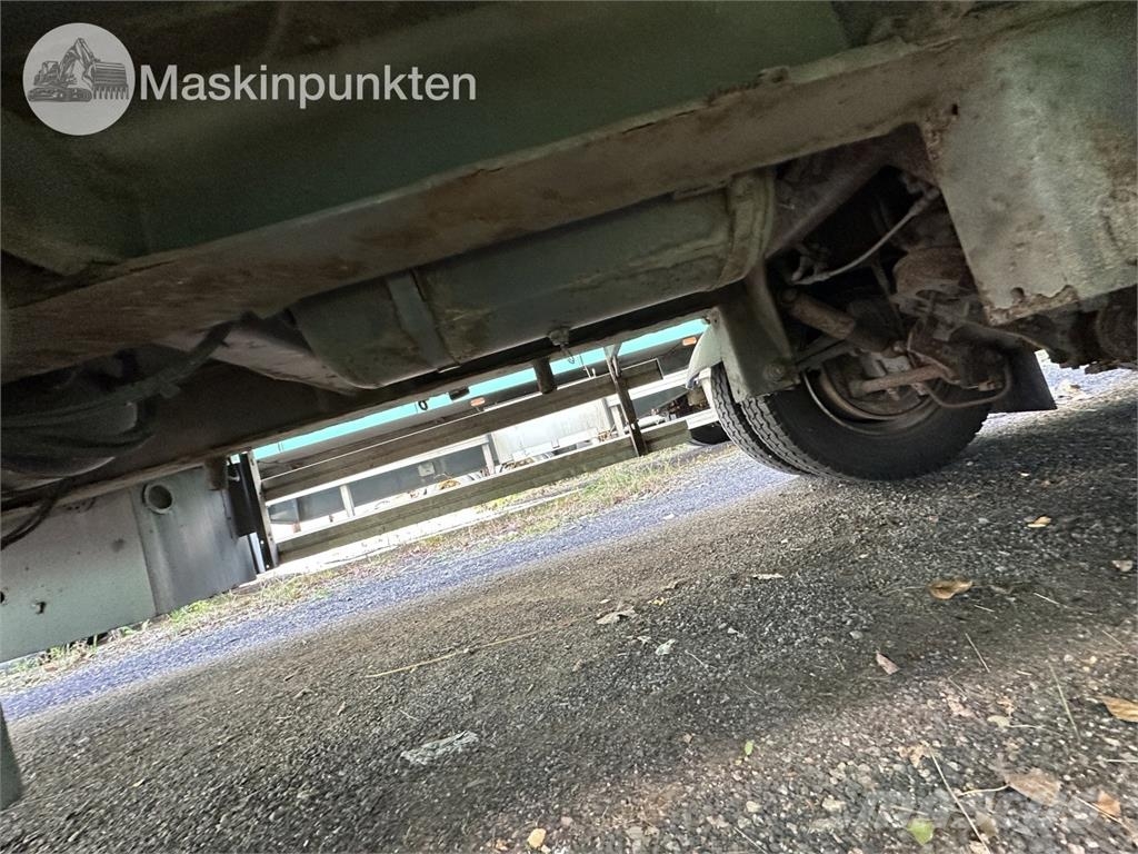 Närko TP3L-R-300 Kylmä-/Lämpökoripuoliperävaunut