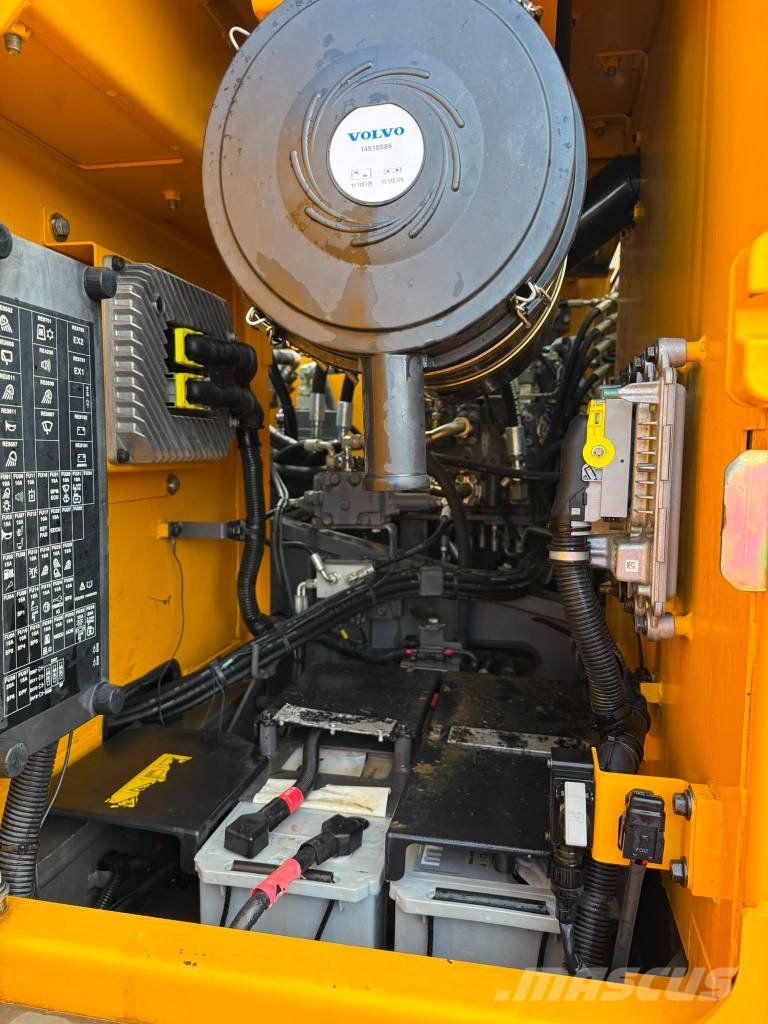 Volvo EC 220 EL // BJ. 2015 / 14334H/ZSA/Klima/SW Excavadoras de cadenas