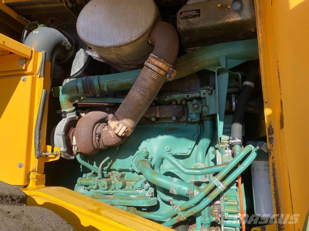 Volvo L 220 E 휠로우더