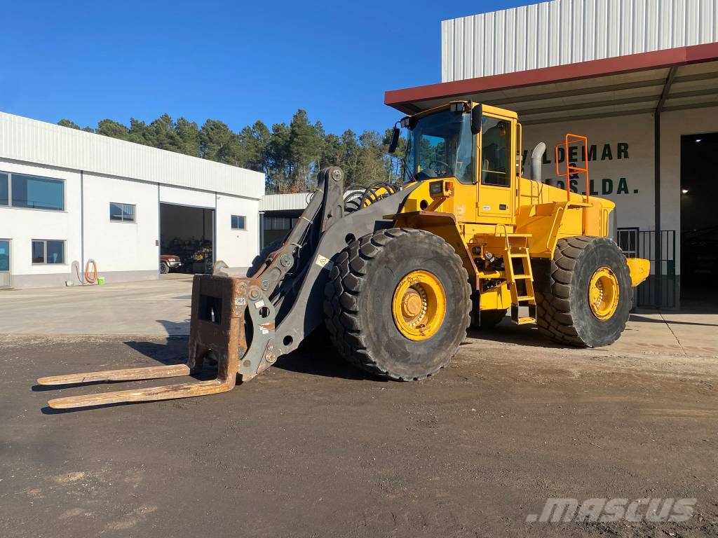 Volvo L 220 E 휠로우더