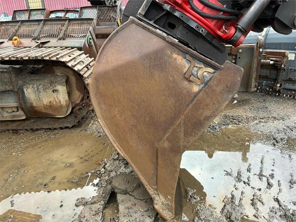 Hitachi ZAXIS 225 USR LC 履带挖掘机