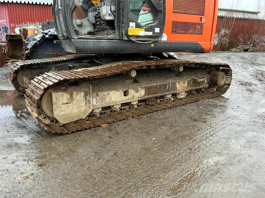 Hitachi ZAXIS 225 USR LC 履带挖掘机