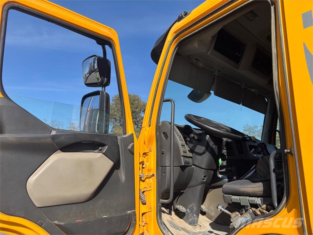 Renault PREMIUM Tipper trucks