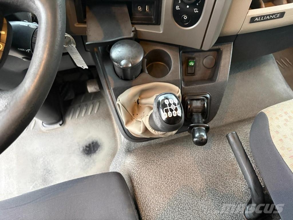 Renault Midlum 220 DXI + MOVE LIFT 1500kg + MANUAL + EURO Box body trucks