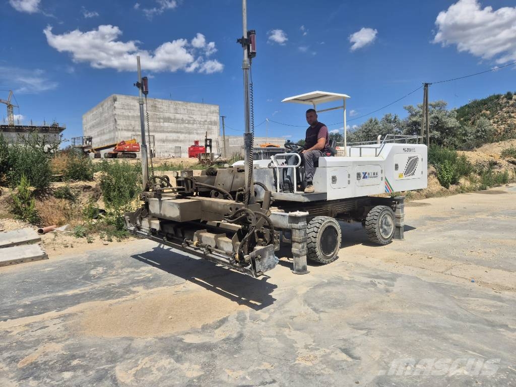 Henan Yugong YG SP30 150L Strassenfertiger
