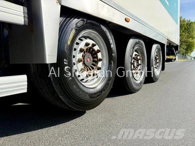 Frappa Carrier Vector 1550/Liftachse/3 x Achsen SAF Temperature controlled semi-trailers